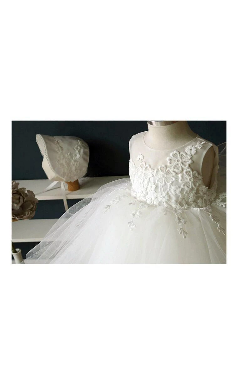Off White Sleeveless Scoop Pleated Tulle First Communion Dress With Lace Appliques
