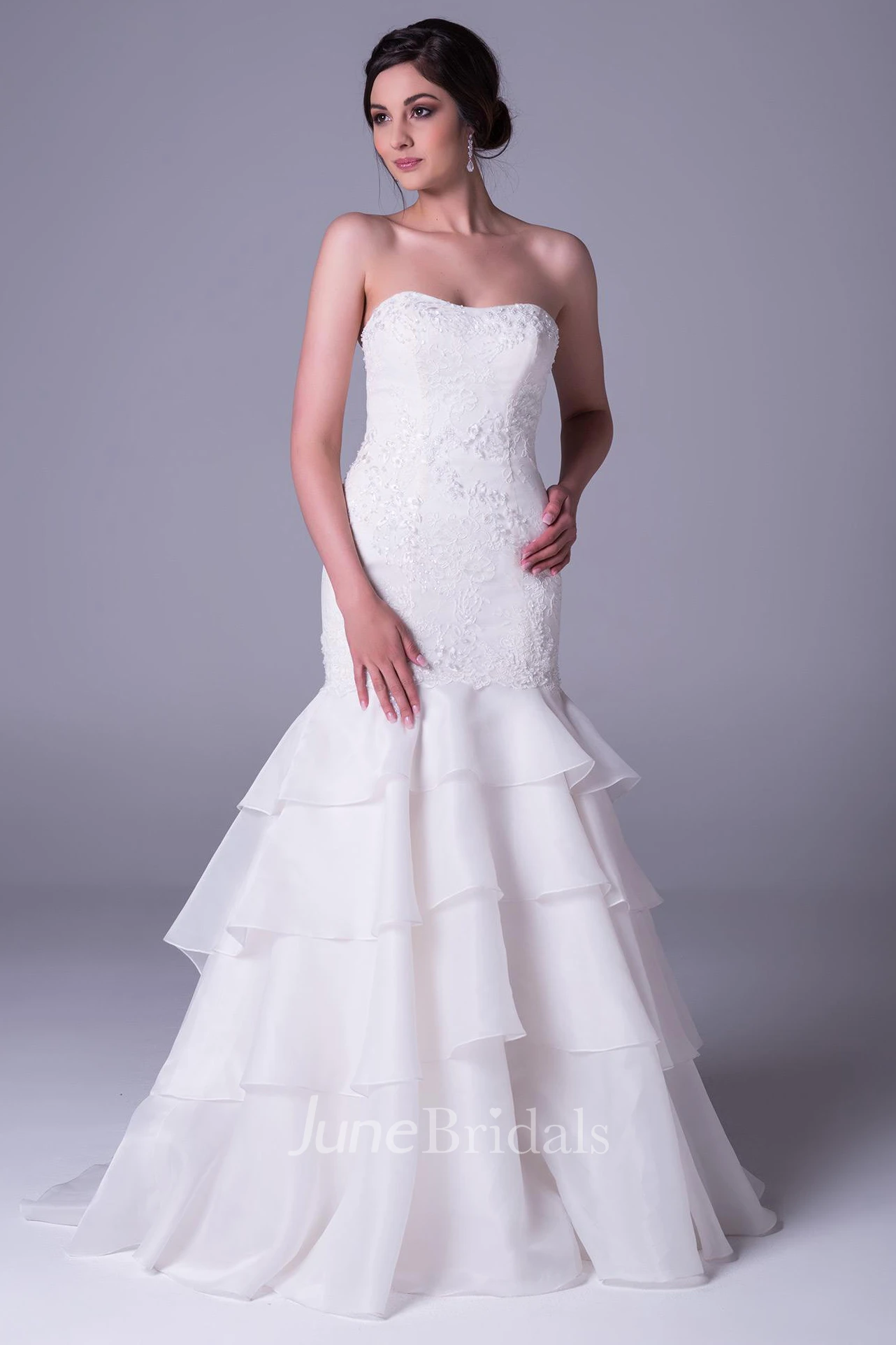 Organza V-Back Trumpet Wedding Dress with Appliques and Tiers