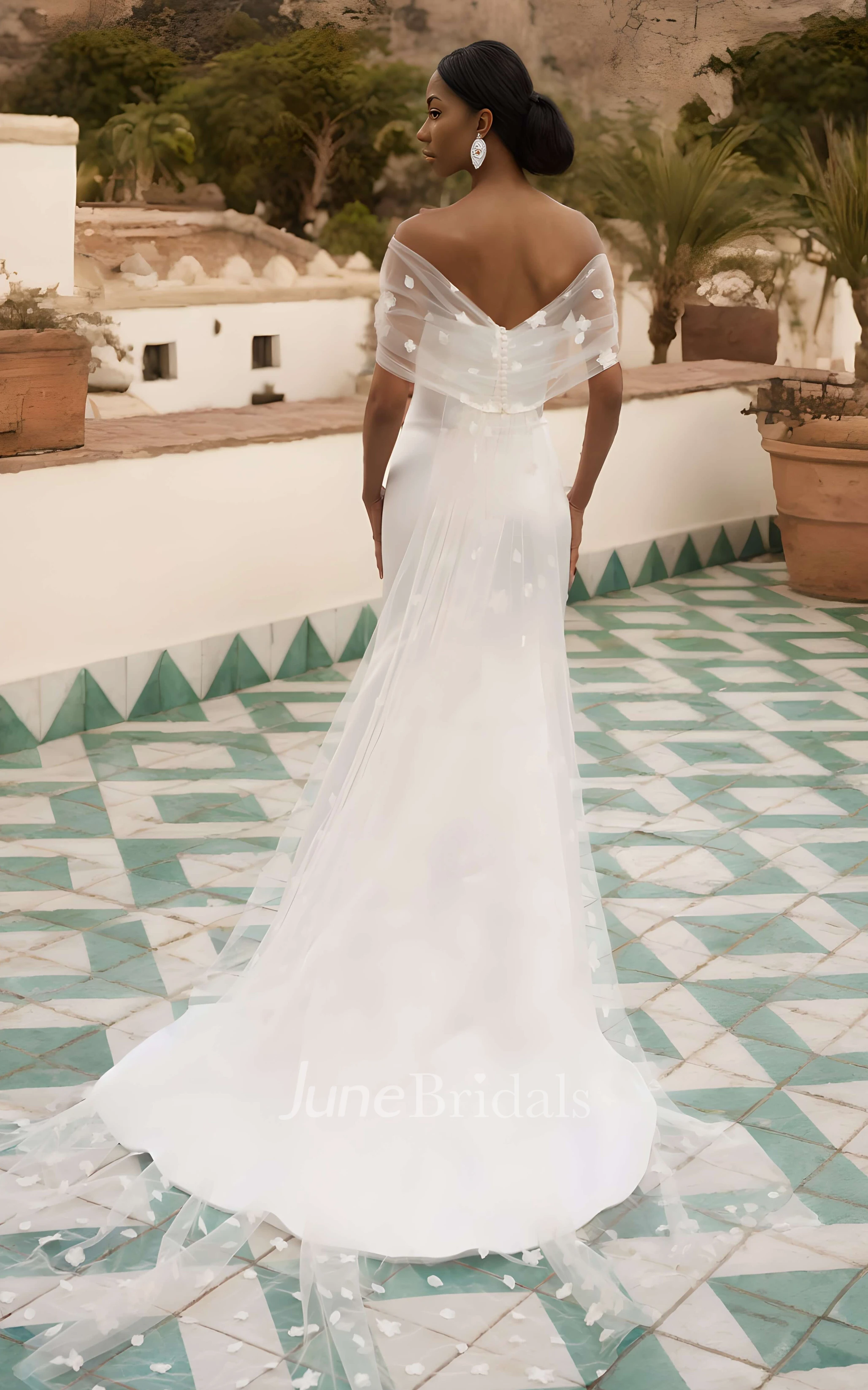 Simple Elegant Off-the-Shoulder Mermaid Spring Wedding Dress Minimalist Detachable Cape Train Backless Bridal Gown