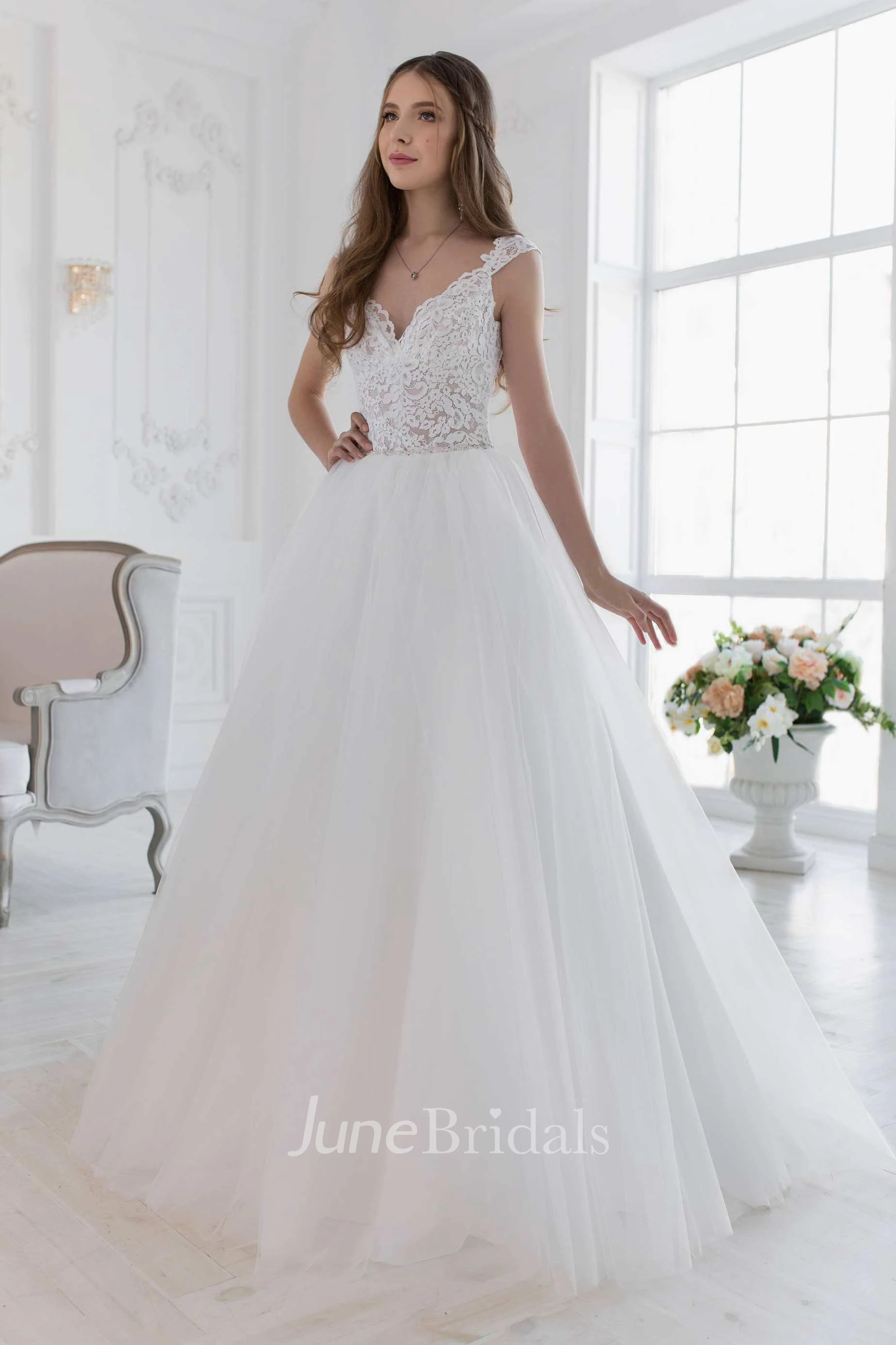 Plunged Cap-Sleeve A-Line Tulle Ball Gown Wedding Dress With Sweep Train