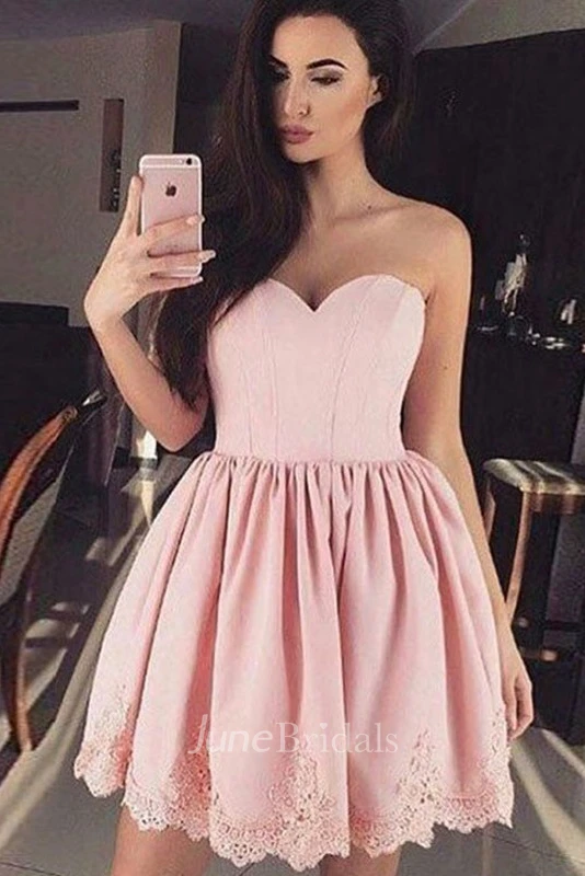 A-line Ball Gown Sweetheart Sleeveless Pleats Ruching Short Mini Lace Homecoming Dress