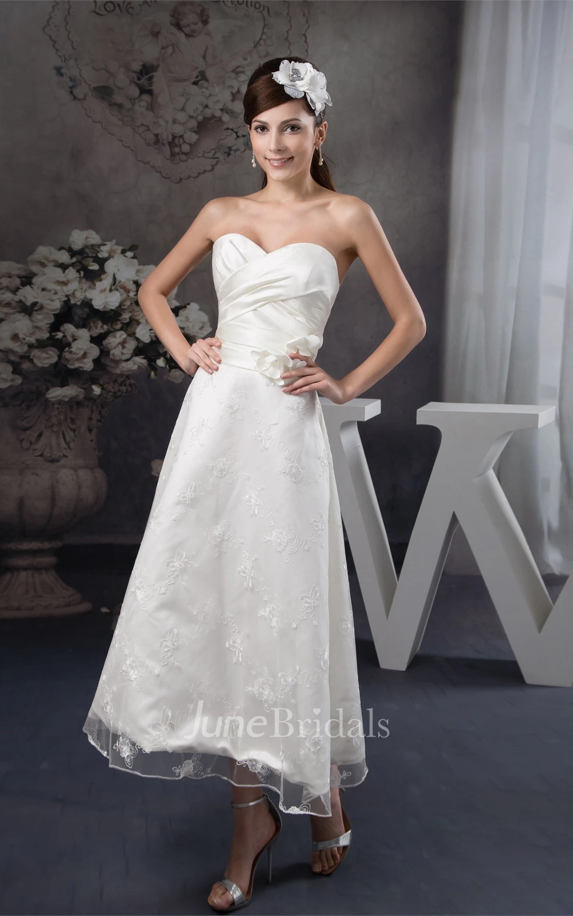Sweetheart Tea-Length Criss-Cross Dress with Appliques and Flower