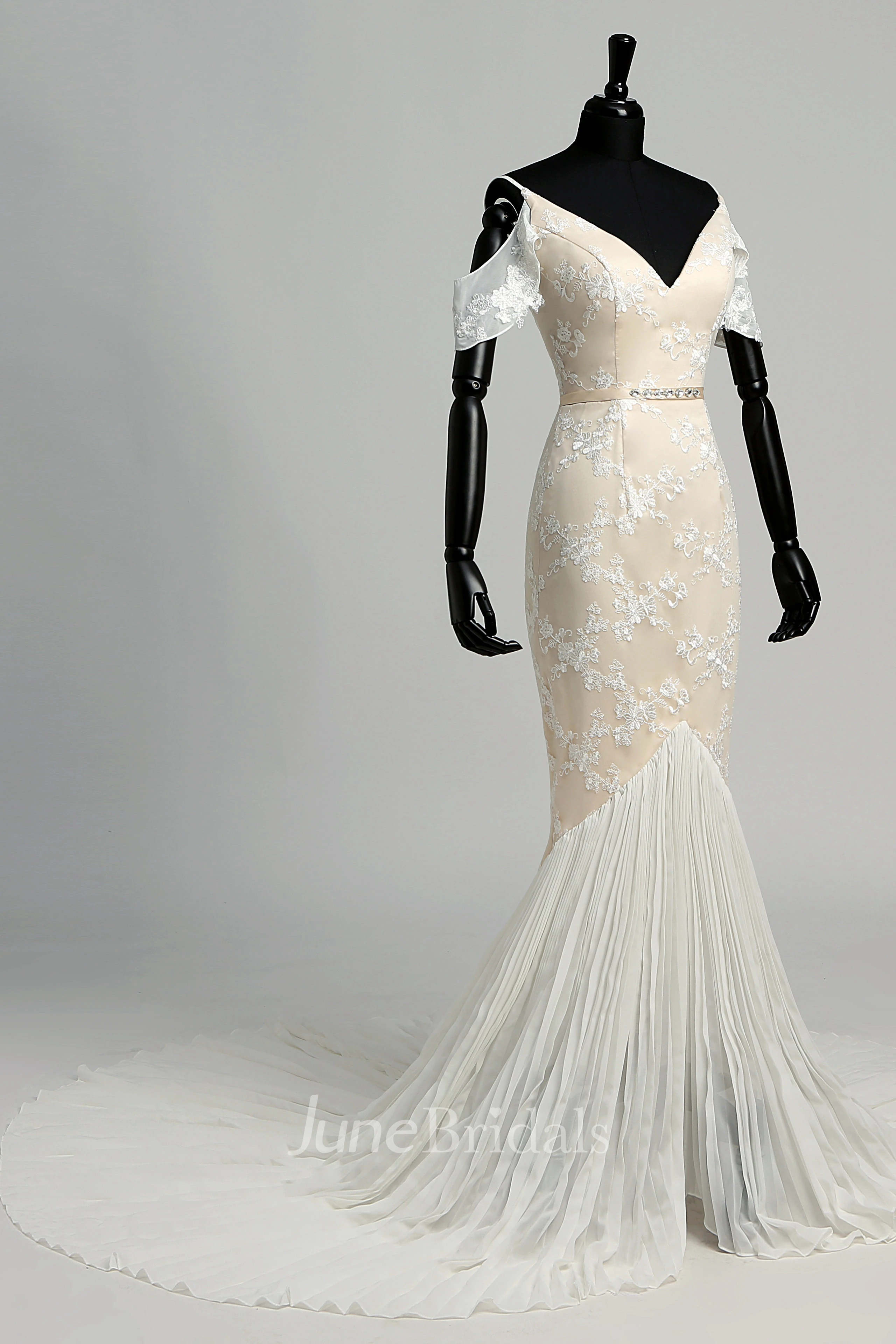 Off-the-shoulder Deep-v Back Mermaid Lace Wedding Dress