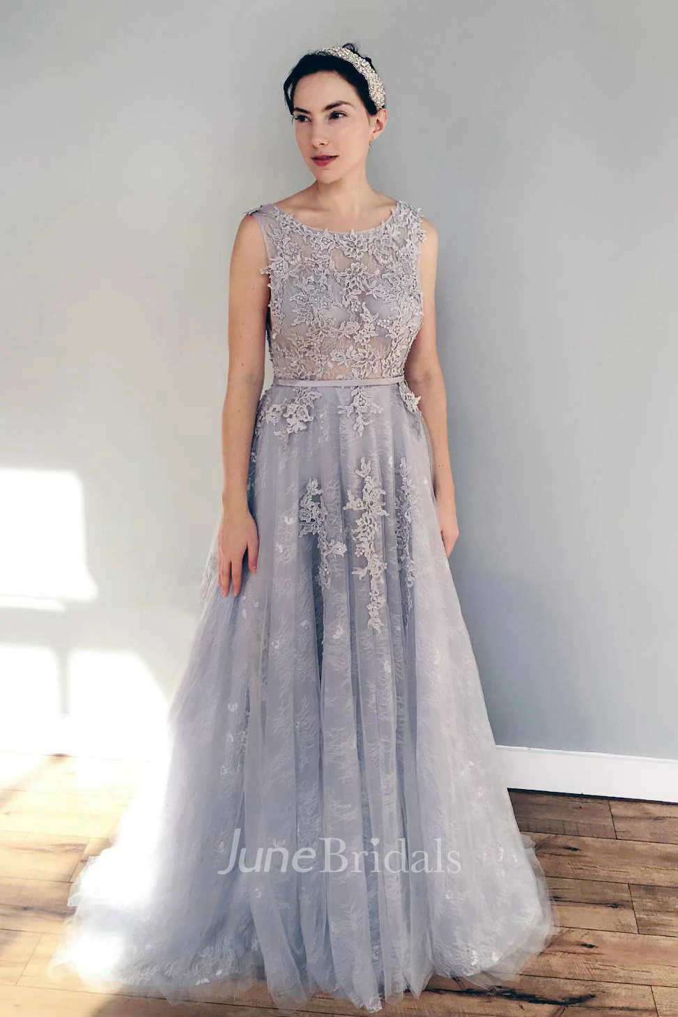 Scoop-Neck Sleeveless Pleated A-Line Lace Appliques Dress With Deep-V Back