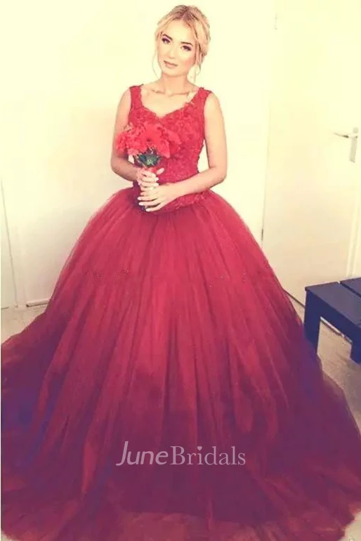Ball Gown V-neck Sleeveless Lace Tulle Dress