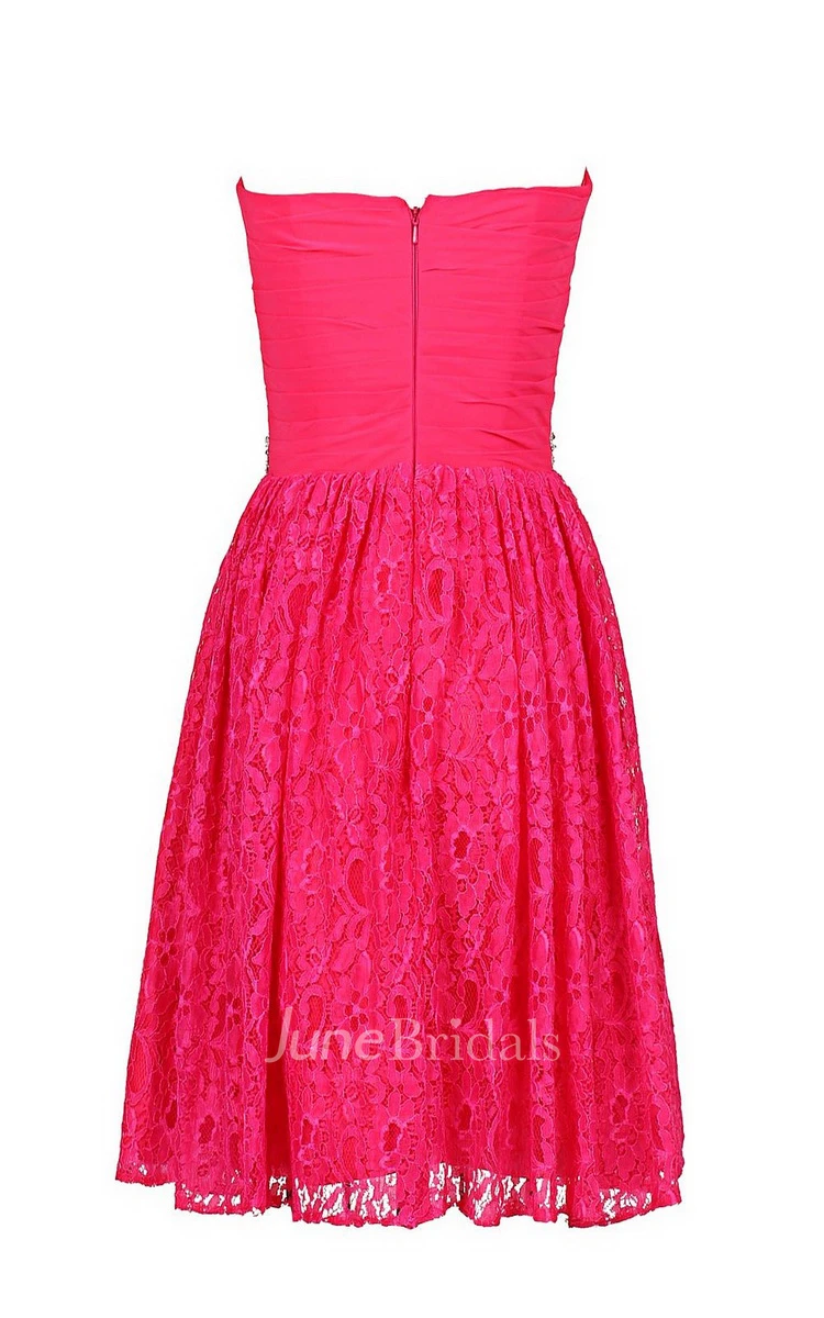 Sweetheart Short Dress With Beaded Waist and Lace