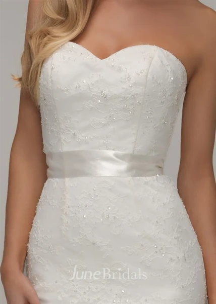 Beaded Lace Sweetheart Spring Wedding Dress with Sweep Train and Corset Back Elegant Bridal Gown