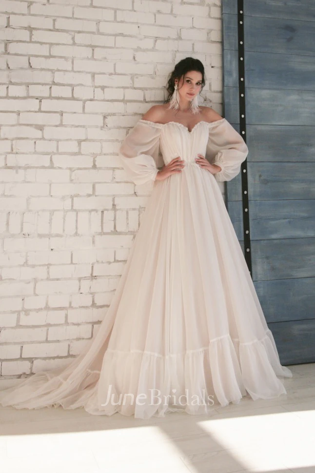3/4 Off-shoulder Sleeves Sweetheart Elegant Chiffon Wedding Dress with Appliques
