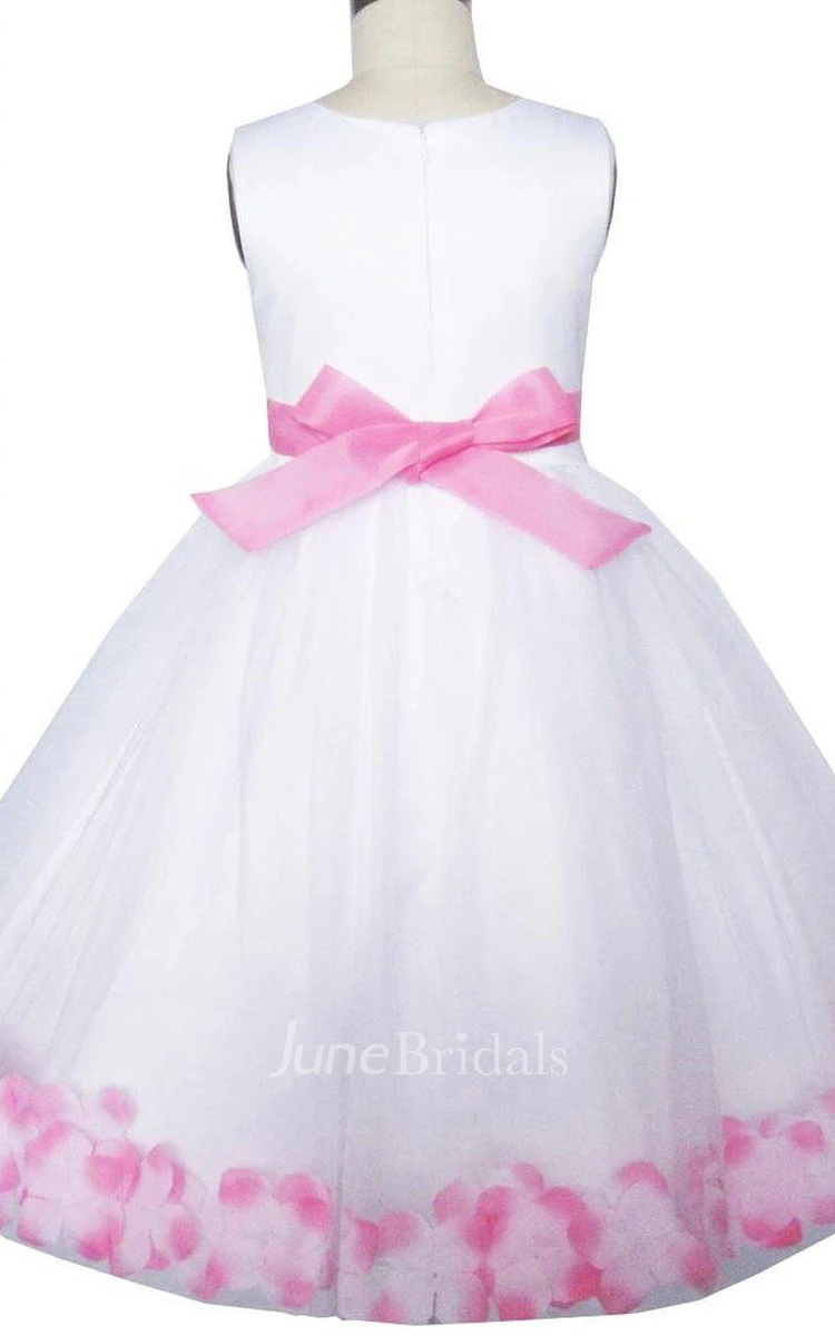 Sleeveless A-line Tulle Dress With Pletals and Bow