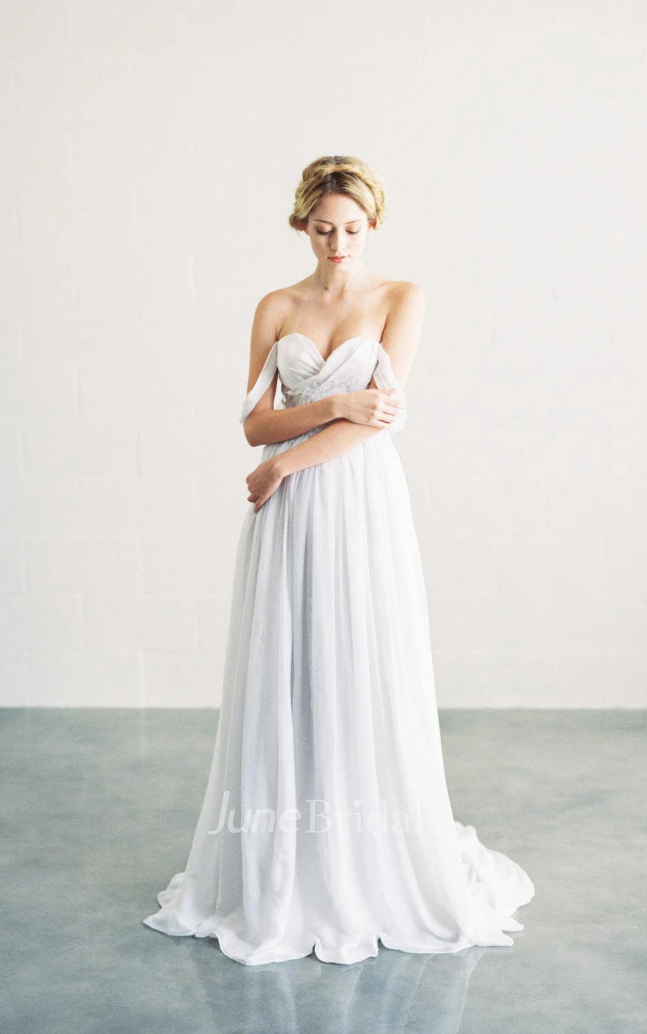 Sexy and Romantic Sweetheart Long A-Line Chiffon Wedding Dress