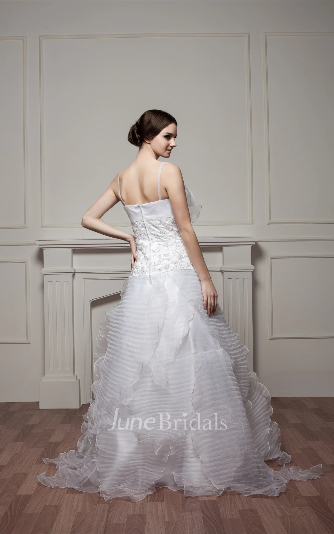 Spaghetti-Straps A-Line Ruched Dress with Appliques and Flower