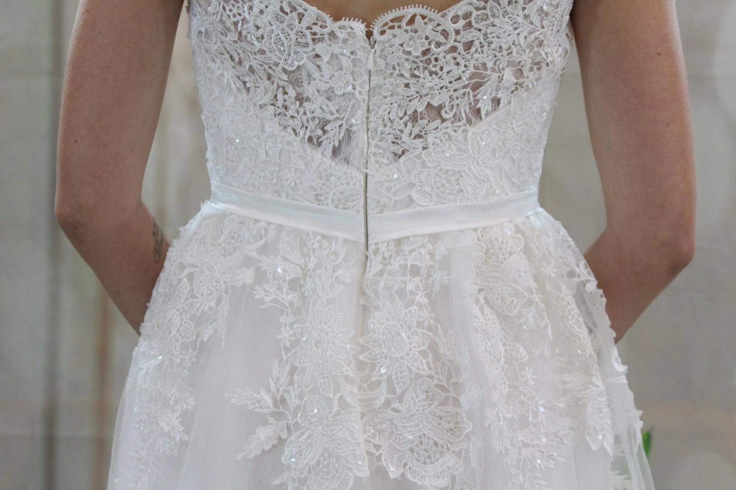 Jewel Neck Sleeveless A-Line Tulle Wedding Dress With Lace Top
