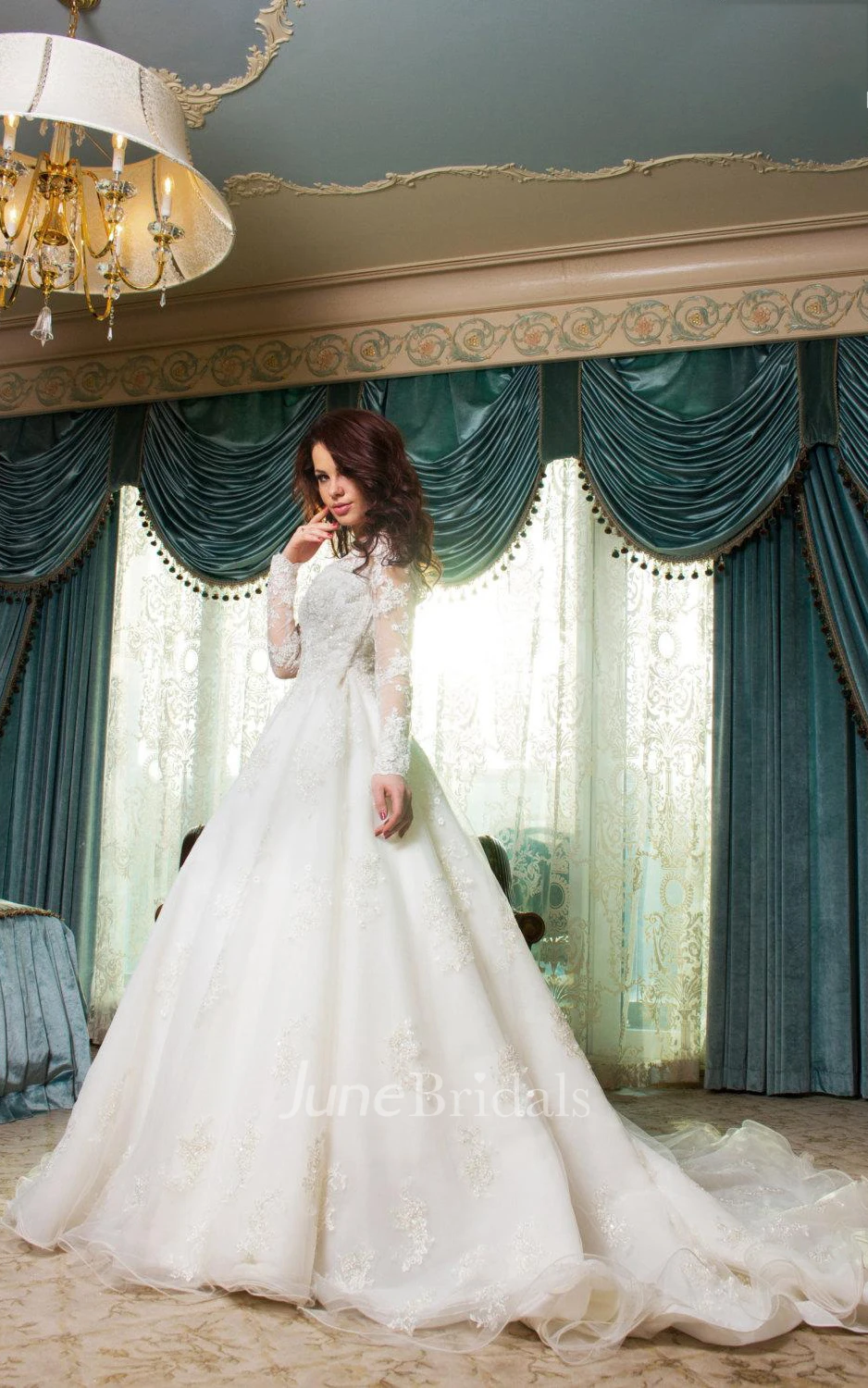 Ball Gown Tulle Lace Satin Weddig Dress With Beading