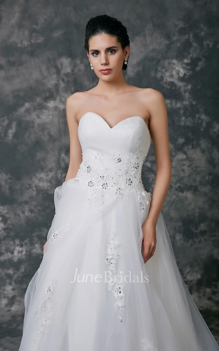 A-Line Sweetheart Strapless Tulle Dress With Beaded Lace Appliques