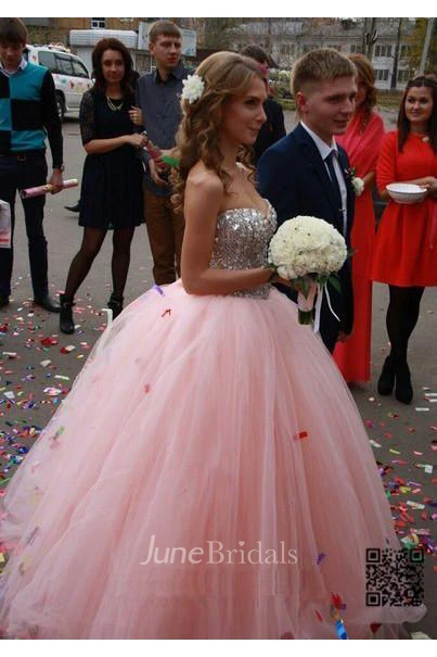 Glamorous Sweetheart Sleeveless Tulle Wedding Dress Ball Gown With Beadings