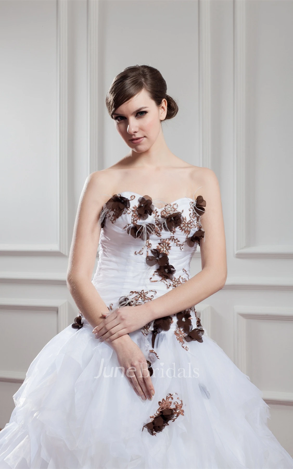 Sweetheart Criss-Cross Tiered A-Line Dress with Flower and Appliques