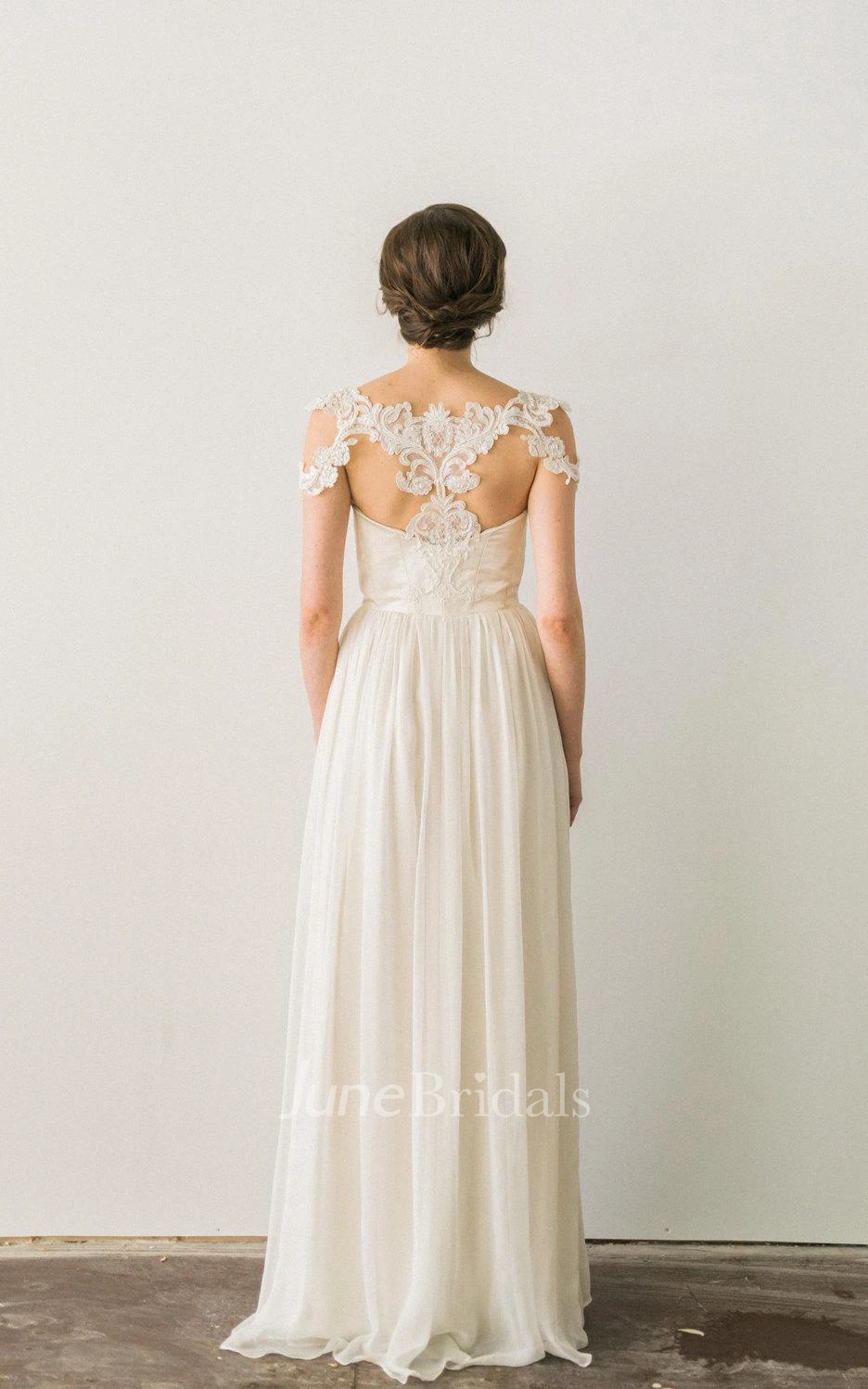 Sweetheart A-Line Long Chiffon Wedding Gown With Appliques