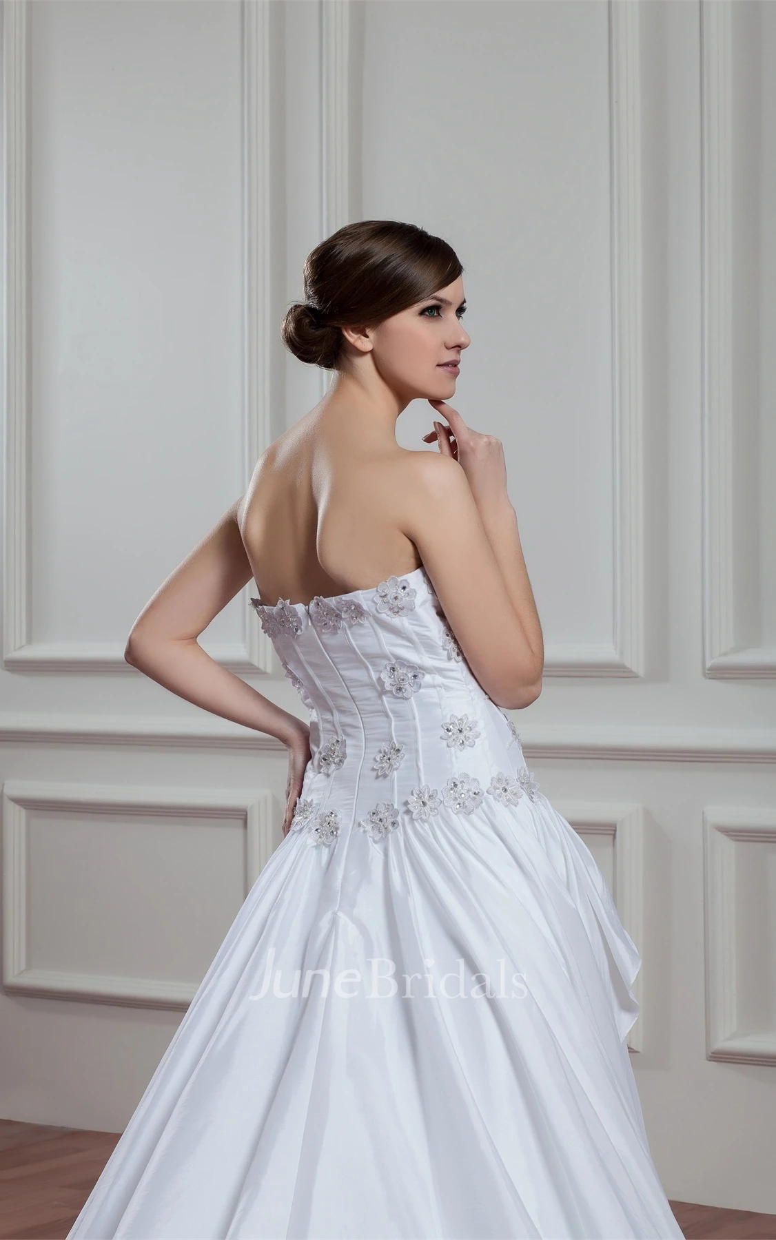 Sweetheart A-Line Pleated Dress with Flower and Stress