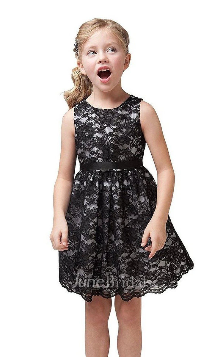 Sleeveless A-line Lace Dress With Pleats