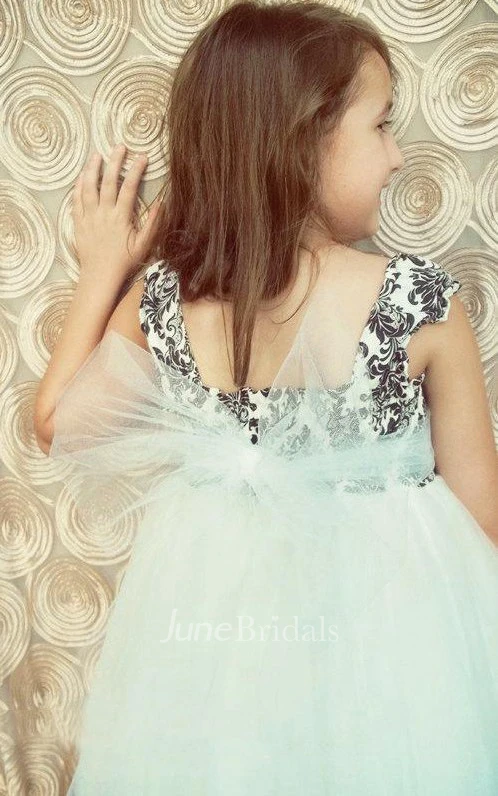 Elegant Cap Sleeve Ivory And Black Damask Dress