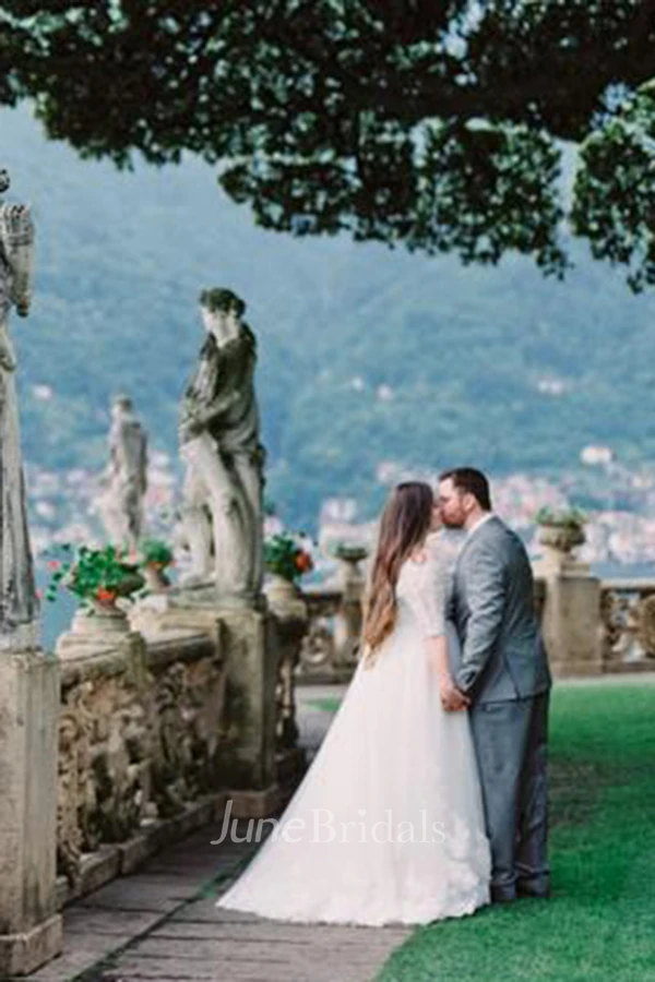 Plus Size Half Sleeves A-Line Appliques V Neck Lace Bridal Gown