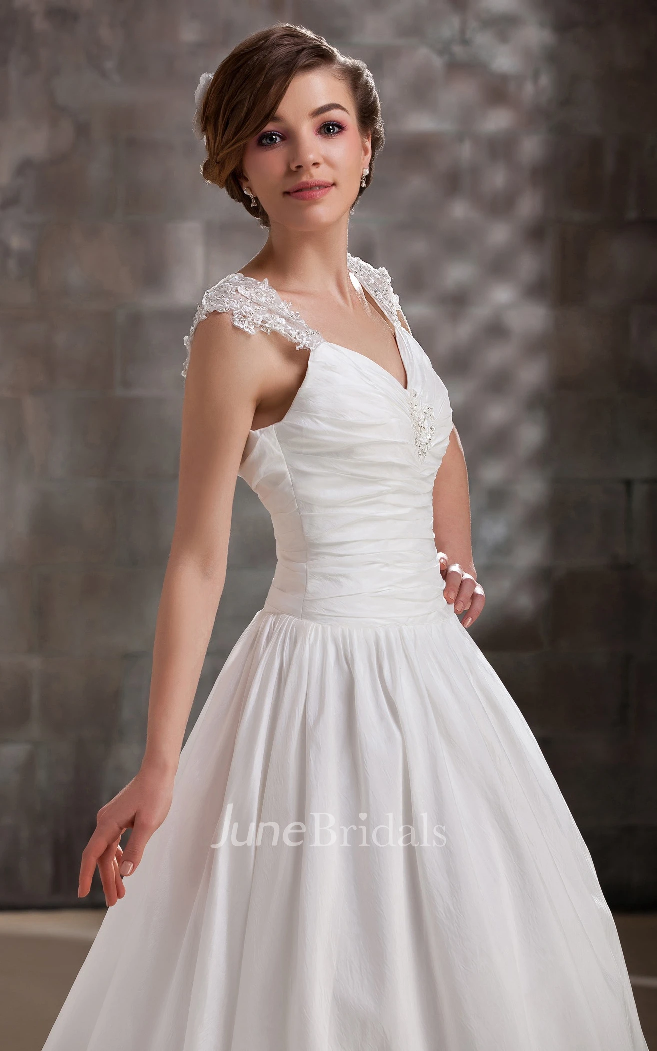 Caped-Sleeve V-Neck Pleated Dress With Ruching and Appliques