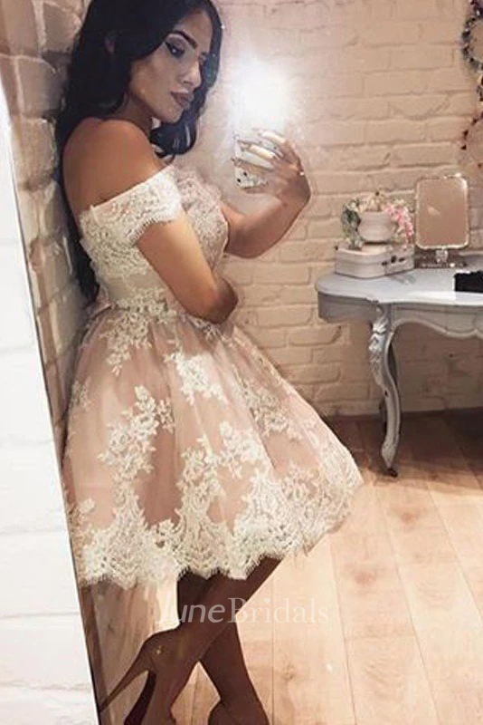 A-line Off-the-shoulder Sleeveless Appliques Ruching Knee-length Lace Homecoming Dress