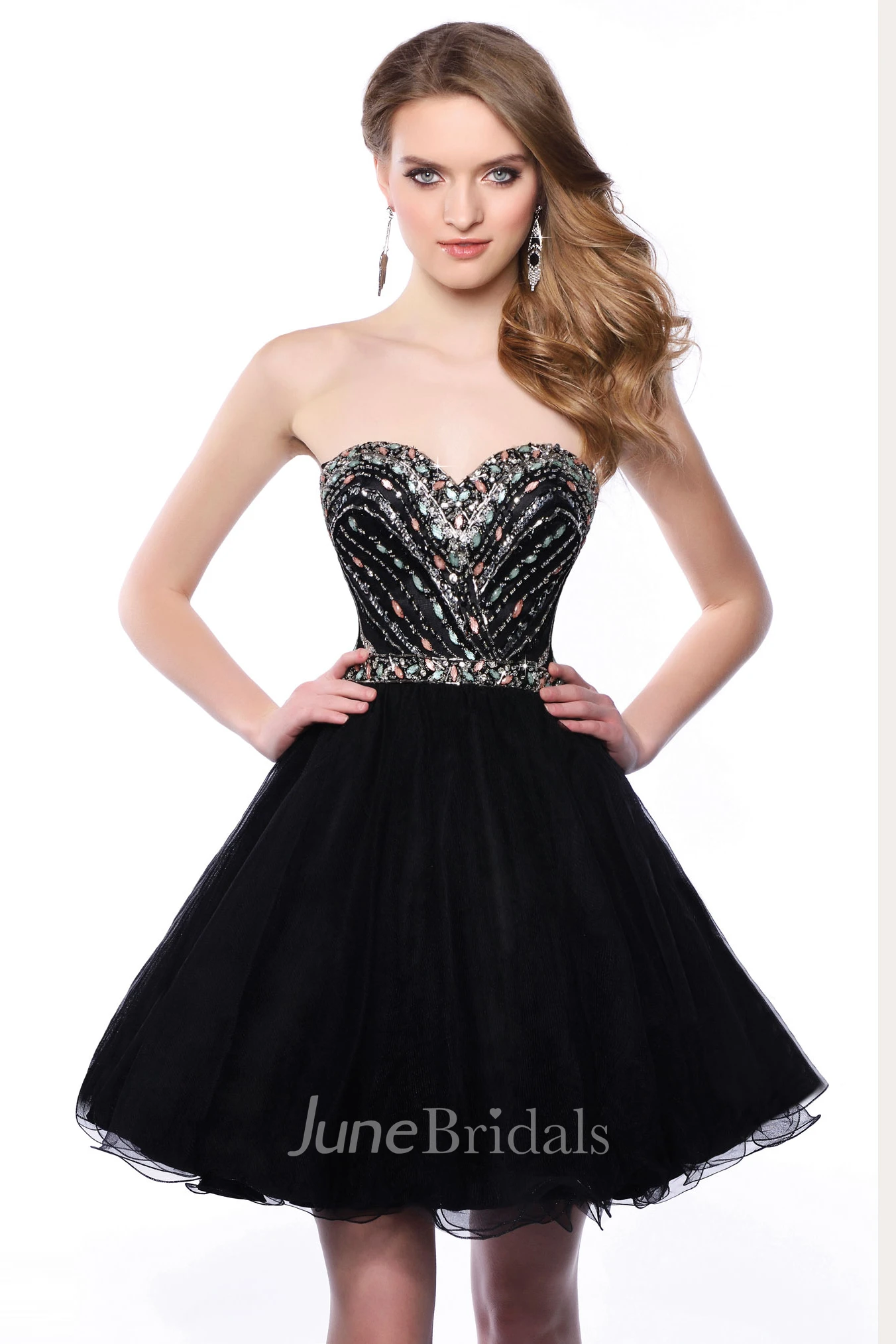 Tulle A-Line Sweetheart Short Homecoming Dress With Glimmering Corset