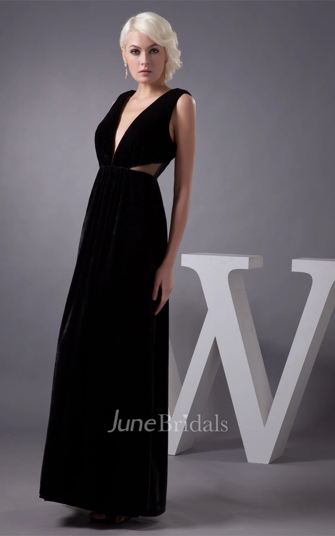 Plunged Sleeveless Sheath Dress with Keyhole and Pleats