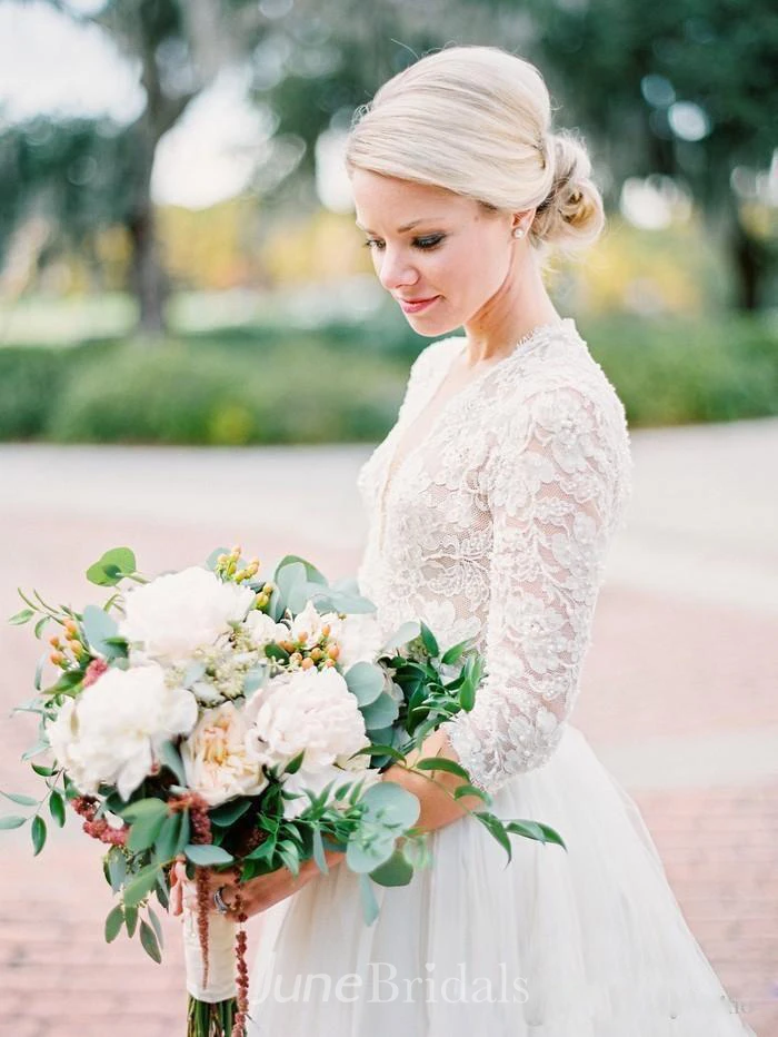 3 4 Long Sleeve Open Back Vintage Lace Pearls V-Neck Wedding Dresses 