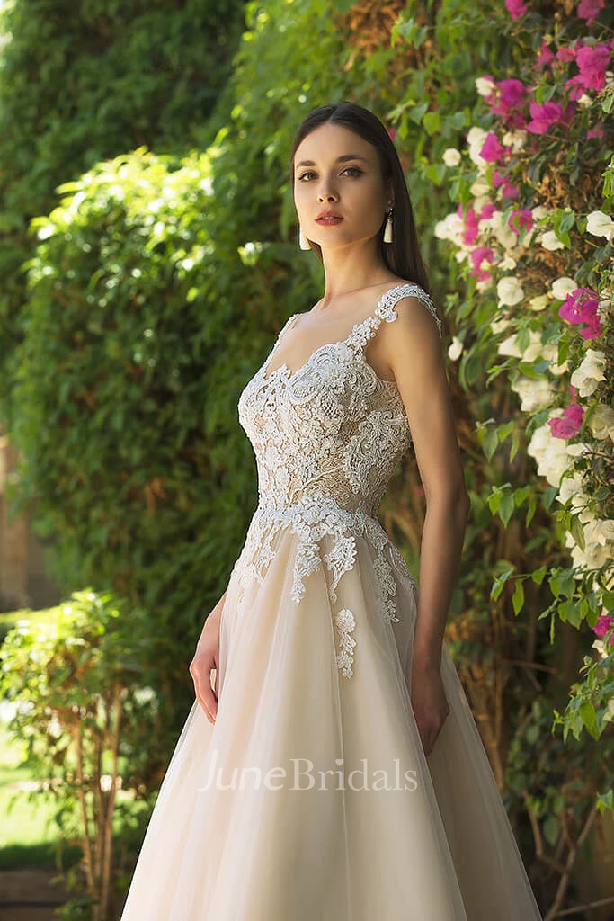 Elegant Tulle and Lace Sleeveless Floor length Bridal Gown with Applique and Pleats
