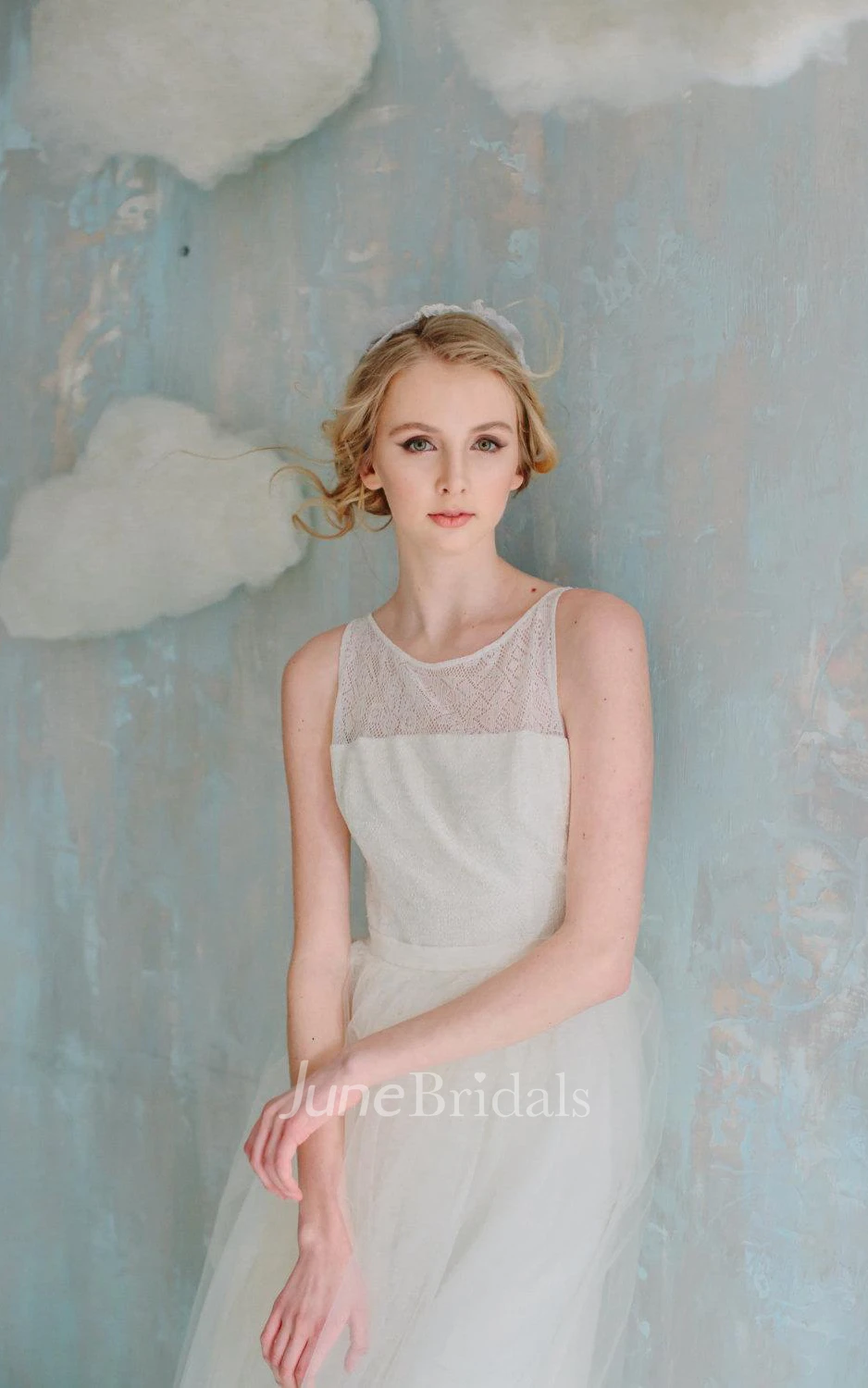 A-Line Floor-Length Tulle Lace Weddig Dress With Tiers