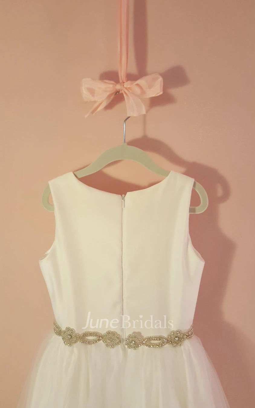 Simple Sleeveless Jewel Neck Beaded Waistline A-line Tulle Dress With Pleated and Zipper Back