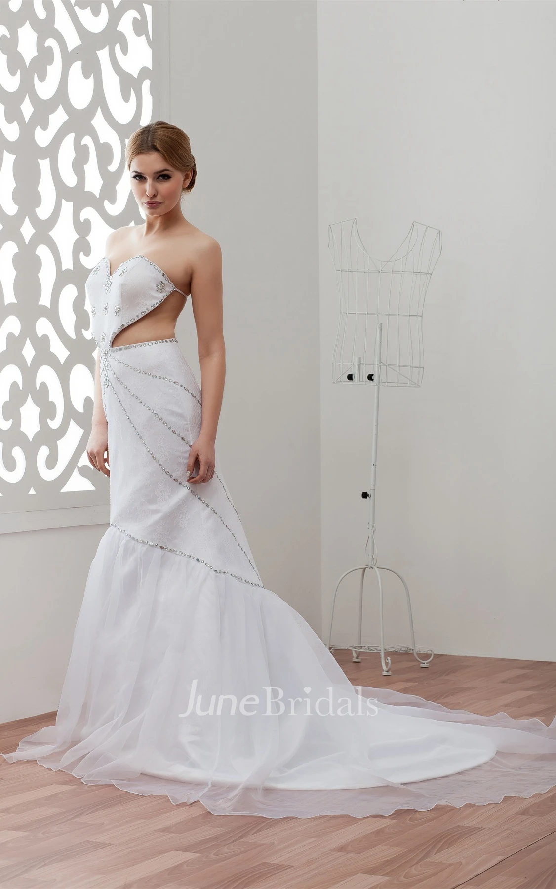 Sweetheart Beaded A-Line Dress with Keyhole and Appliques