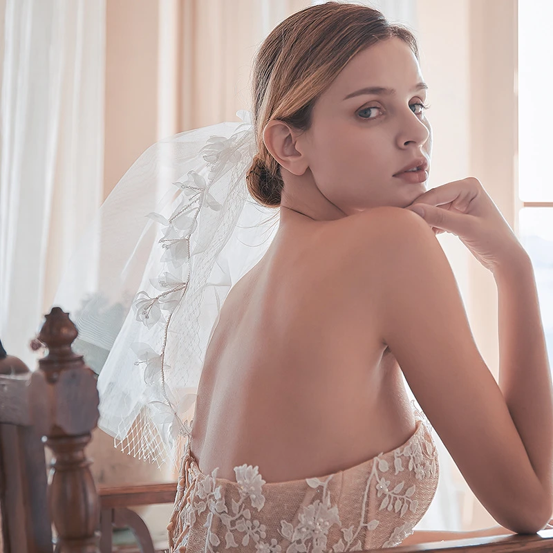European Style Short Bridal Veil with Flowers