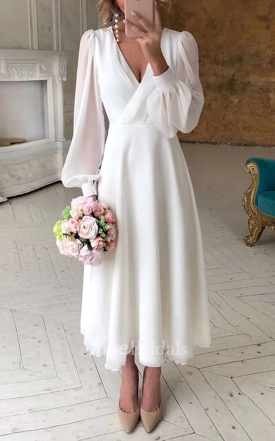 Elegant Long Sleeve Casual Fall Winter Wedding Dress Simple Rustic A Line V neck Chiffon Bridal Dress with Tea Length June Bridals