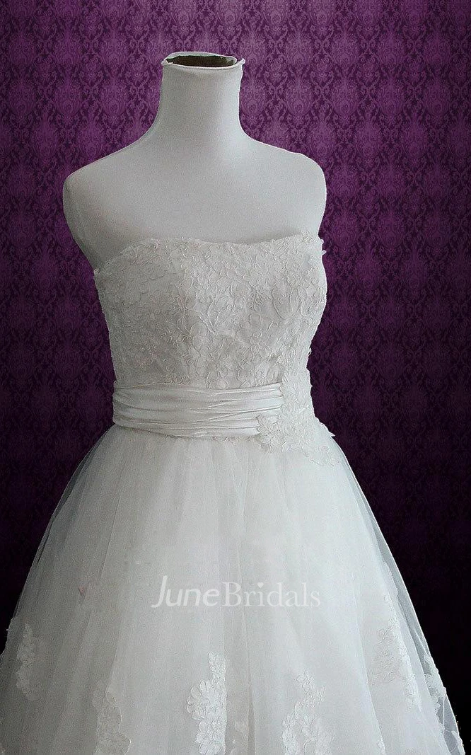 Short Knee-Length Strapped Tulle Lace Satin Weddig Dress