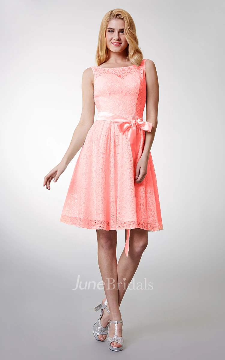Bateau Neck Lace Knee-length Bridesmaid Dress