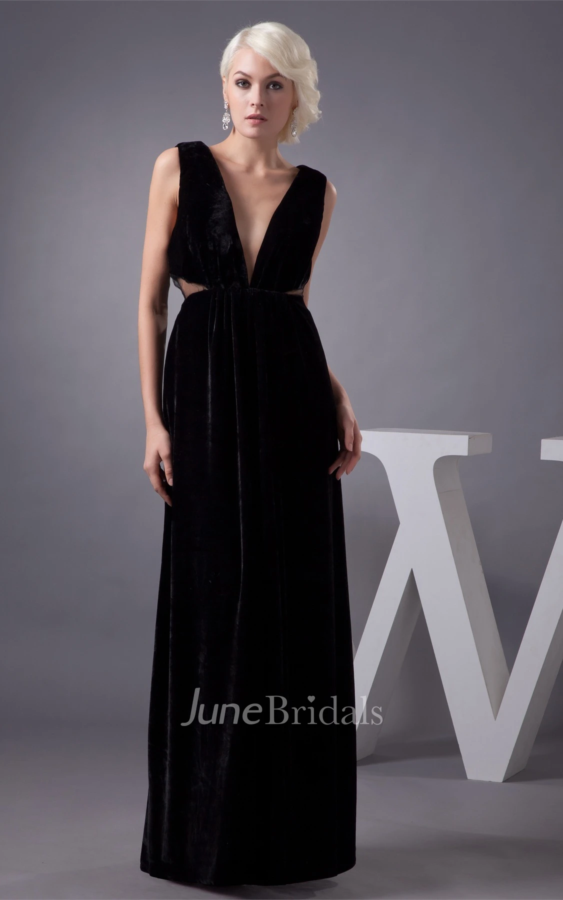 Plunged Sleeveless Sheath Dress with Keyhole and Pleats