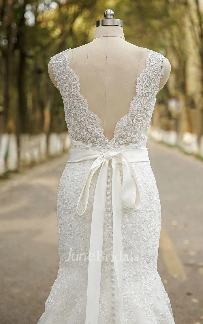 V-neck Sleeveless Mermaid Lace Wedding Dress With Satin Sash