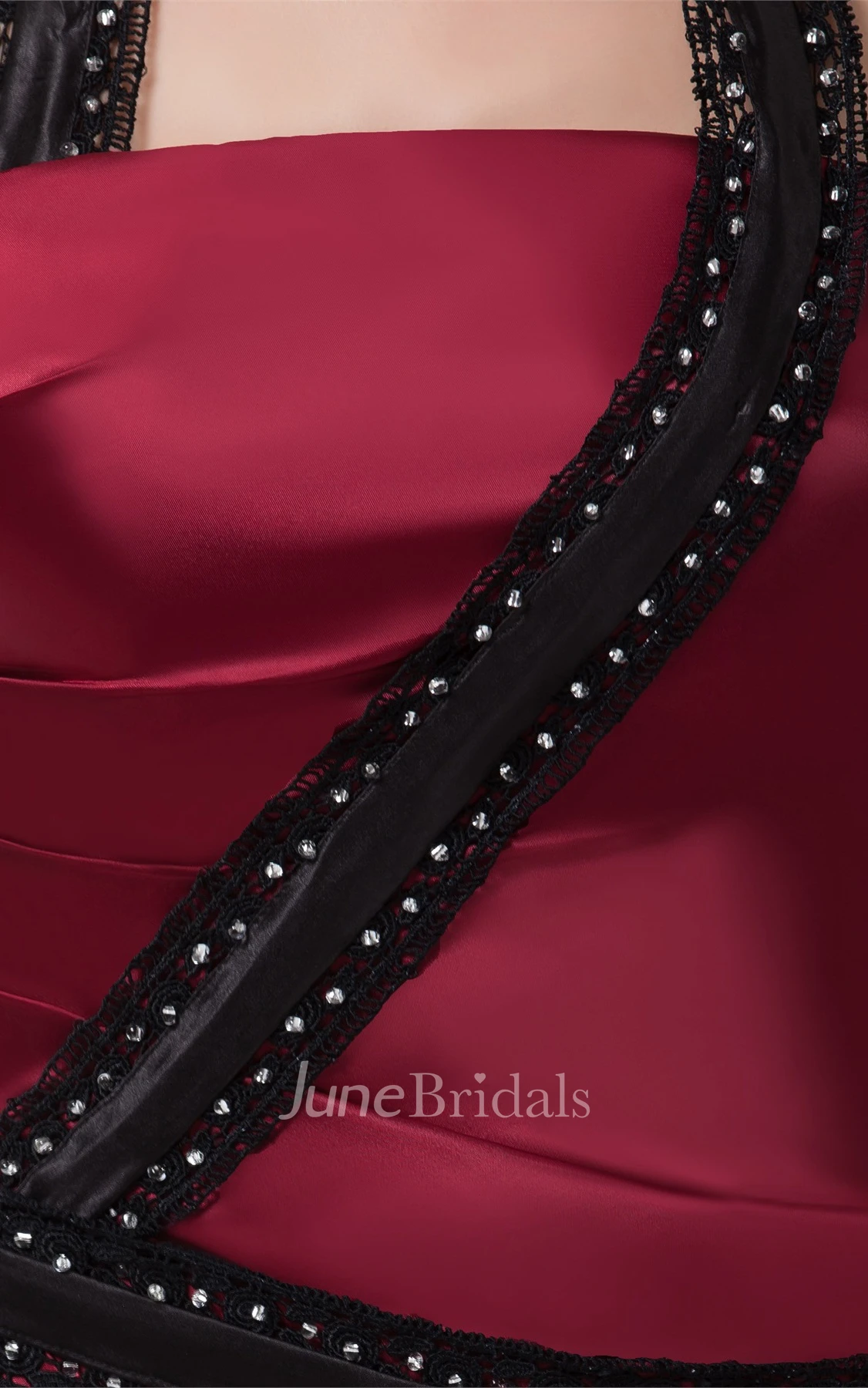 Sleeveless Pencil Short Dress with Halter and Beading