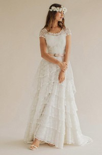 Boho Scoop Neck Cap Sleeve A-Line Tiered Weding Dress With Court Train