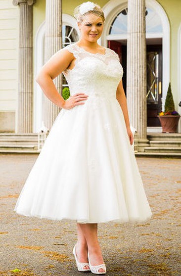 short bridal gowns plus size