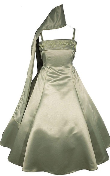 Sleeveless A-line Dress With Spaghetti Straps and Bow