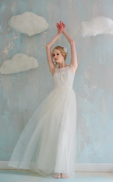 A-Line Floor-Length Tulle Lace Weddig Dress With Tiers
