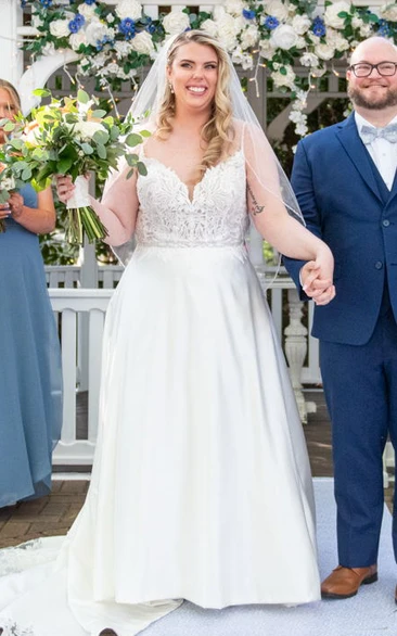 Elegant Plus Size Sweetheart Neckline A-Line Spaghetti Lace Petals Country Wedding Dress