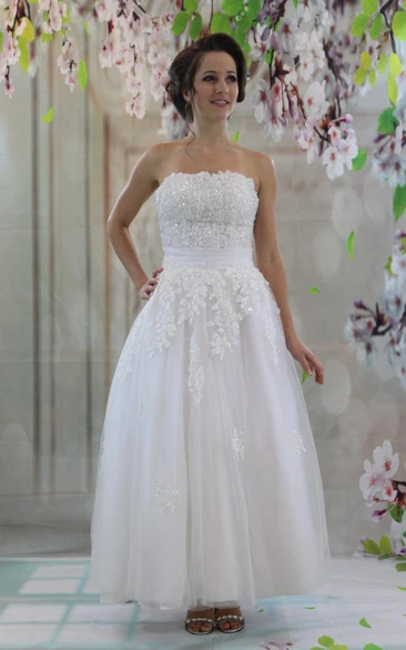 1950S Tea-Length Beaded Tulle Wedding Dress With Appliques