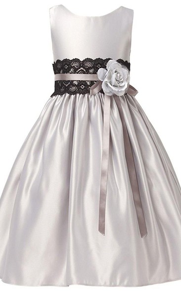 Sleeveless A-line Satin Dress With Flower and Lace