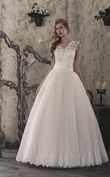 A-Line Tulle Lace Weddig Dress With Illusion