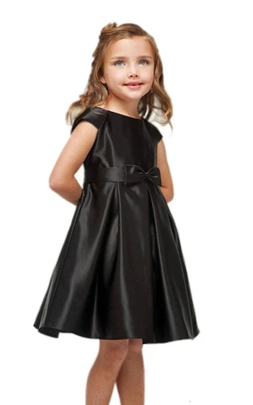 Cap-sleeved A-line Pleated Dress With Bow